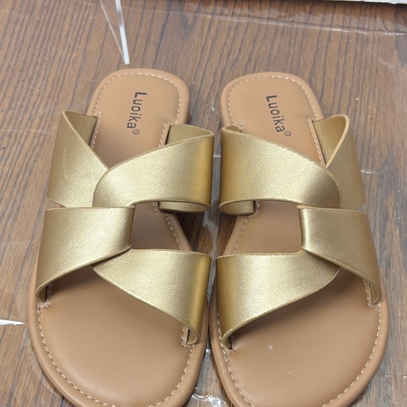 Luoika Women's Gold Sandals size 8.5 W - Picture 3 of 5